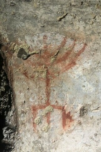Frescoed menorah, Vigna Randanini Catacombs, Rome, ph. Brenda Lee Bohen