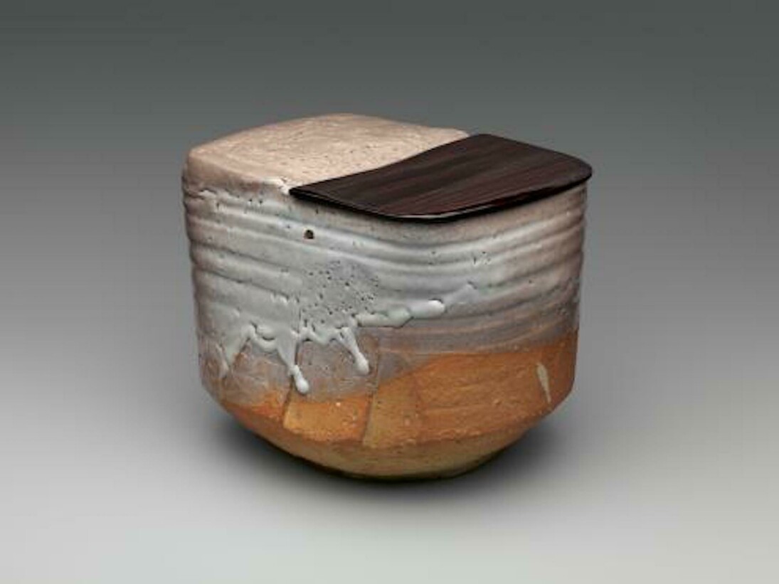 Miwa Kyūwa (Miwa Kyūsetsu X), Japanese, 1895–1981 , Hagi-glazed water jar with lacquer lid, Japan, Heisei period (1989–present), 1970–79, Hagi-glazed stoneware. H. 5 7/8 in. (14.9 cm); W. 7 3/4 in. (19.7 cm); D. 6 1/4 in. (15.9  cm). The Metropolitan Museum of Art, Purchase, Michael and Tamara Root Gift, 2016