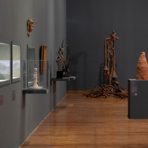 Verschiedene Künstler, Die form des endes, Ausstellungsansicht. Mit freundlicher Genehmigung der Pinakothek