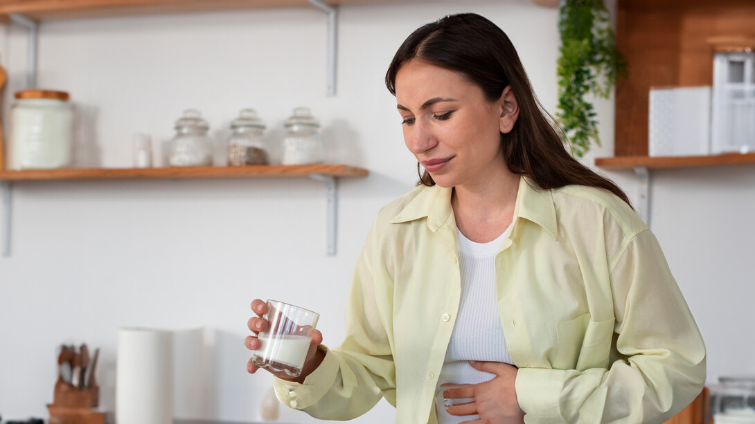 Intolerância à lactose. A intolerância alimentar está relacionada à deficiência na produção de alguma enzima relacionada à digestão de determinados compostos