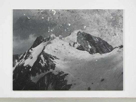 Rudolf Stingel, Untitled 2010, oil on canvas, 132 x 180 3/4 inches (335.3 x 459.1 cm) © Rudolf Stingel. Courtesy of the artist and Gagosian Gallery. Photo by Alessandro Zambianchi