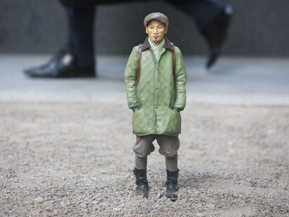 Tomoaki Suzuki's 'Takashi'. Sculpture in the City 2015, Photography by Nick Turpin