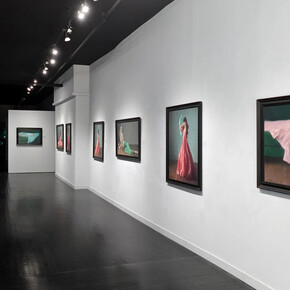 Alex Russell, Still, she moves, exhibition view. Courtesy of Arcadia Contemporary