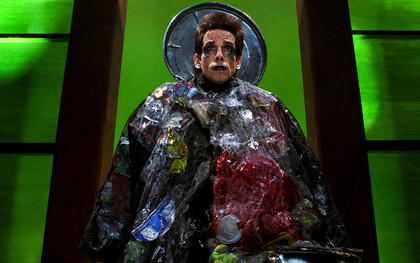 La colección ficticia "Derelicte" de Zoolander anticipó, con ironía, una estética que años después conquistaría las pasarelas