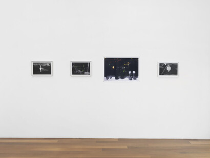 Various artists, Critical girls, exhibition view. Courtesy of Xippas