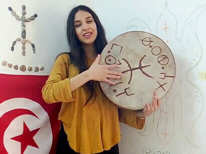 Cultura Amazigh. Ci sono una dozzina di associazioni Amazigh in tutta la Tunisia, distribuite tra Djerba, Douiret, Chnini, Tamerzet, Taoujout e Zraoua