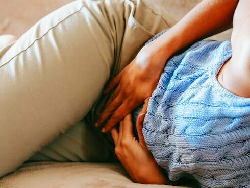 Le persone con IBS spesso segnalano una maggiore sensibilità alle sensazioni intestinali, che possono contribuire all'ipersensibilità viscerale, comune nell'IBS