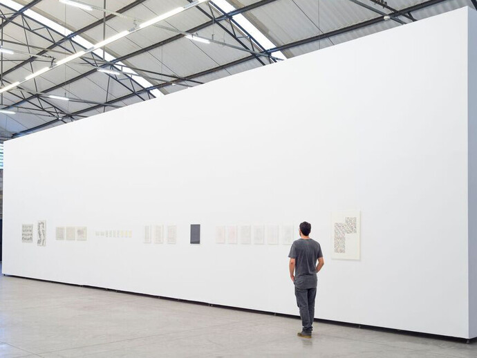 Jac Leirner, métrica mínima, 2015, vista da exposição