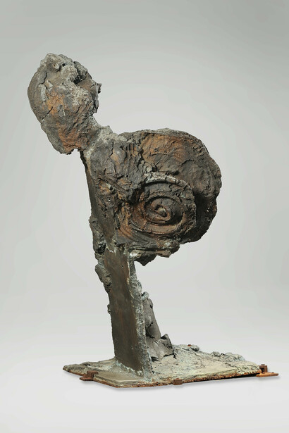 Giuseppe Spagnulo, Guerriero, 1980. Per gentile concessione della Galleria Open Art