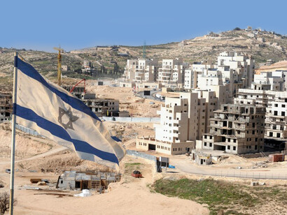 L'expansion territoriale constante d'Israël est une expansion qui ne me semble pas pouvoir être facilement acceptée avec résignation par le peuple palestinien