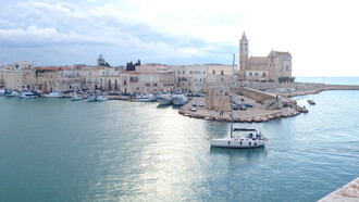 Trani vista dal mare