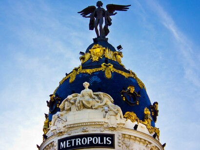 Madrid. Cúpula del edificio Metrópolis