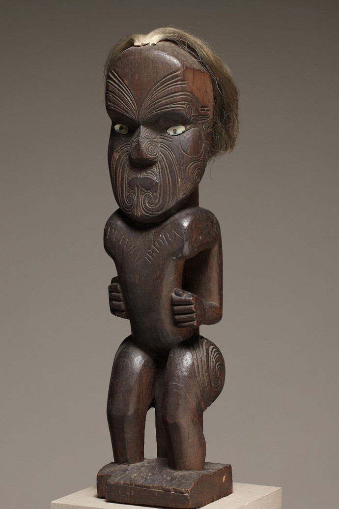 Maori people, Ngati Porou tribe, “Tuwhakiriora gable figure, tekoteko”, New Zealand, North Island, ca. 1880. Wood, shell, and hair. California Midwinter International Exposition, 5522