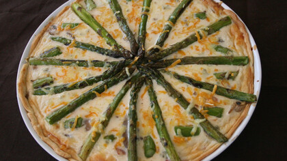 Quiche de espárragos con bacon