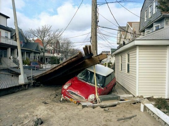 Susannah Ray, Ray Boardwalk on Mini Cooper, Rockaway Beach, NY, October 2012, 40x50