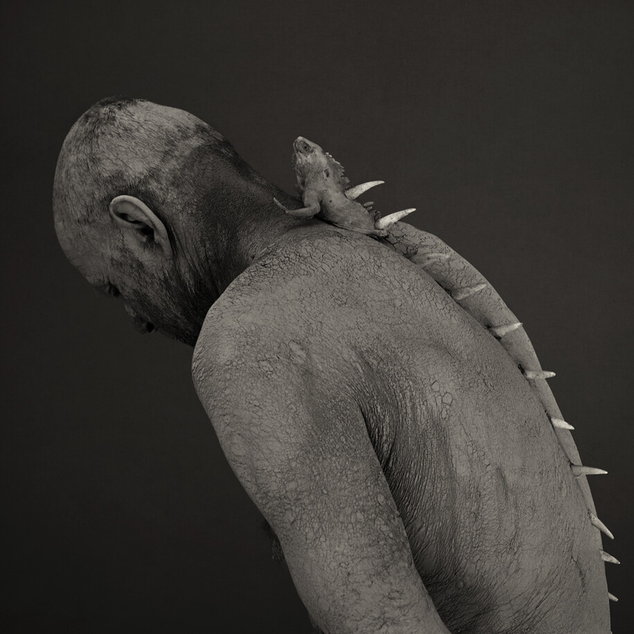 Roberto Kusterle, Le spine dei ricordi, 2002, fotografia ai sali d’argento su carta baritata, 200 x 200 mm