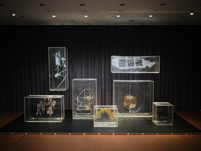 Fünf freunde: John Cage, Merce Cunningham, Jasper Johns, Robert Rauschenberg, Cy Twombly, ausstellungsansicht. Mit freundlicher genehmigung des Museum Ludwig