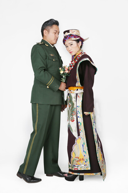 My niece, Ciyang and her fiancé, Xi Xi 
Photos courtesy of Pearl Lam Galleries and Studio GG