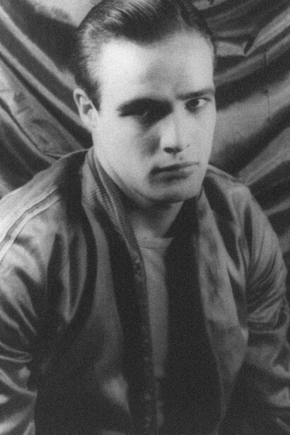 Francis Ford Coppola supo crear las condiciones para darnos una nueva faceta de un superdotado actor que se hallaba estancado, el controvertido Marlon Brando