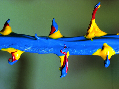 Lorenzo Pezzatini, Filodetail, 1977. Acrylics on cotton twine, Courtesy the artist