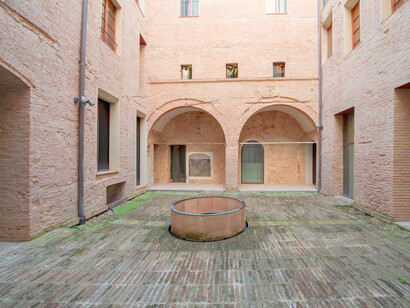Sector de mujeres del hospital, patio interior y cisterna (c.1508-1512), Santa María della Scala