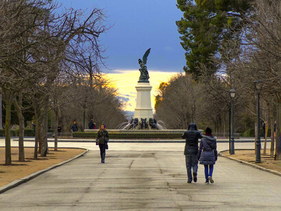 Fuente del Ángel Caído en el Parque El Retiro, Madrid, España