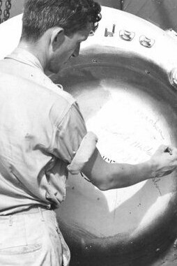 Bomba atómica "Fat Man", detonada sobre la ciudad de Nagasaki, Japón, en 1945