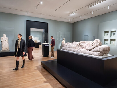 The etruscans: from the heart of ancient Italy, exhibition view. Courtesy of De Young Museum