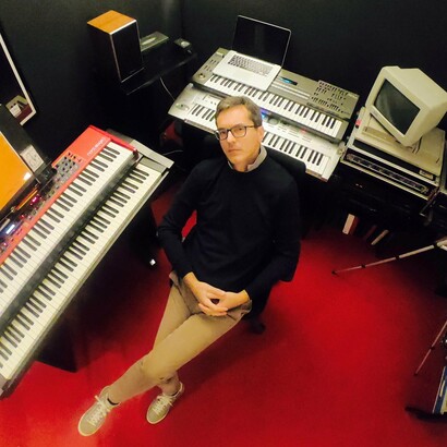 Daniele Trucco nel suo studio