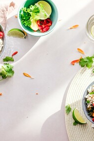 Saladas com ingredientes de baixas calorias