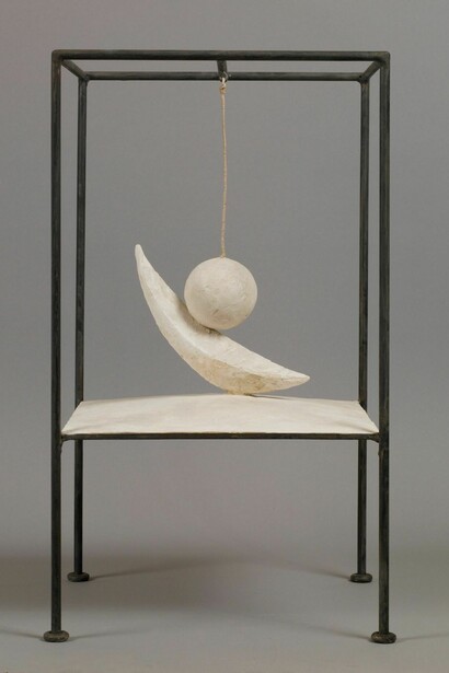 Suspended Ball 1930-1931Plaster and metal 60.6 x 35.6 x 36.1 cm Collection Fondation Alberto et Annette Giacometti, Paris © Alberto Giacometti Estate, ACS/DACS, 2017
