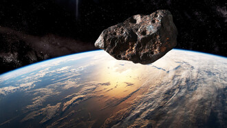 Meteorito orbitando la Tierra