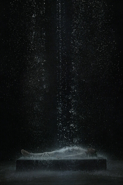 Bill Viola, Tristan’s Ascension (The Sound of a Mountain Under a Waterfall), 2005, Color High-Definition video projection; four channels of sound with subwoofer (4.1), Projected image size. 19 ft x 10 ft 8 in. (5.8 x 3.25 m), 10.16 minutes, Performer John Hay © Kira Perov, courtesy Bill Viola Studio
