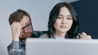 Avoid the damage of exposing your personal information online by understanding how phishing websites work and how to act when the problem appears