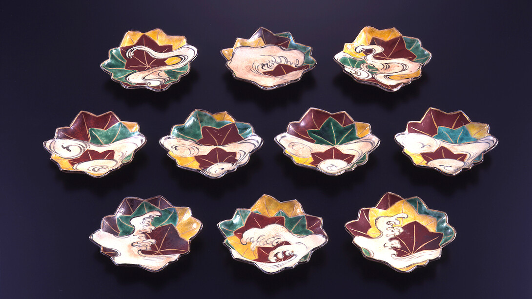 Mukōzuke with Tatsuta River design in overglaze enamels, Edo period (18th century), Miho Museum, Ogata Kenzan