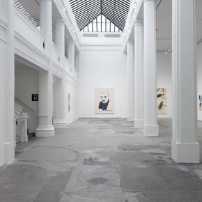 Glenn Ligon, Sit so your back isn’t against the door, exhibition view. Courtesy of Hauser & Wirth Gallery