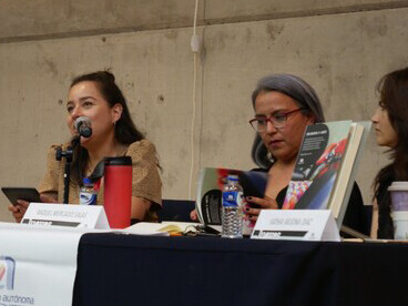 "El saber no ocupa lugar", encapsula una verdad fundamental: el conocimiento no es un peso que debamos cargar, sino una riqueza intangible que amplía nuestros horizontes. Las humanidades, con su capacidad para explorar lo que significa ser humano, ofrecen una perspectiva esencial en una era donde el pensamiento crítico, la empatía y la creatividad son más necesarios que nunca