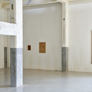 Various artists, Threads of being: textiles, time and transformation, exhibition view. Courtesy of Axel Vervoordt Gallery