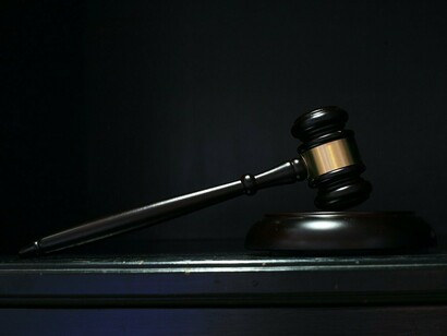 Che rapporto sussiste fra iterazione/regolarità/regola?