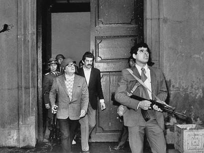 Última fotografía de Salvador Allende, capturada durante el golpe militar del 11 de septiembre de 1973