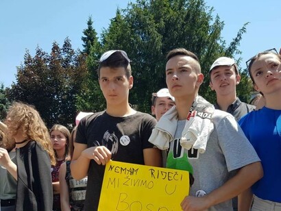 Bosnian students protest in front of the government building in Travnik against segregation of their schools on June 20, 2017