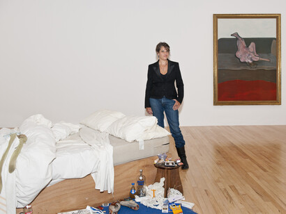 Tracey Emin, The artist at Tate Britain with My Bed, 1998,
March 2015,
Photo Ana Escobar,
Courtesy: Tate Britain & Galleria Lorcan O’Neill