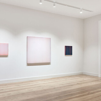 Sybille Pattscheck, An interplay of colour, light and space, exhibition view. Courtesy of the Galerie Albrecht