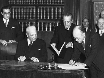 La firma della Costituzione, 27 dicembre 1947
