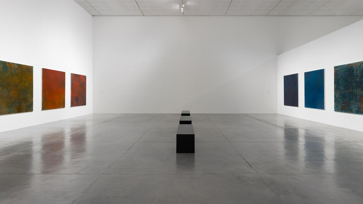 Eti Jacobi Lelior, Monkeys in the mist, exhibition view. Courtesy of Tel Aviv Museum of Art