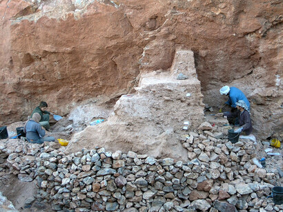 Excavators working on the remaining deposits at Jebel Irhoud, Morocco