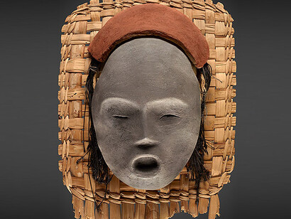 Replica of a Chinchorro mummy mask.
© 2015 The Field Museum, A115210d_029D, photographer John Weinstein