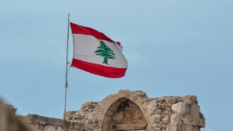 Gli attacchi di Israele contro il Libano si sono intensificati nelle ultime settimane, con raid aerei concentrati su Beirut, il sud del Paese e la valle della Beqaa