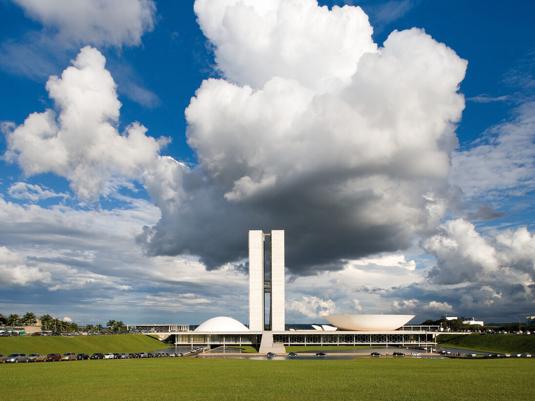 Lúcio Costa and Oscar Niemeyer. Plaza of the three powers, Brasilia, Brazil, 1958-1960. Photograph: Leonardo Finotti © Leonardo Finotti