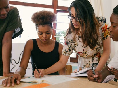 Ufficio. Dal lavoro in ufficio al lavoro asincrono: Come sta cambiando la cultura aziendale